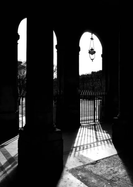 Paris 'teki saray sarayı. — Stok fotoğraf