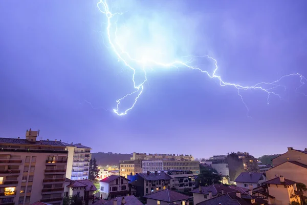 Trovoada em Bayonne, Francia — Fotografia de Stock