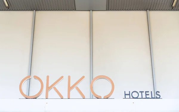 Знак "Okko Hotels" в Байонне, Франция — стоковое фото