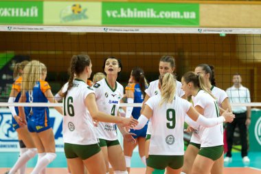 Odessa, Güney, Ukrayna - 15 Ekim 2019. Avrupa Kadınlar Voleybol Şampiyonası. Voleybol sahası, maç beklentisiyle hazırlandı. Cev Şampiyonlar Ligi Volesi 2020