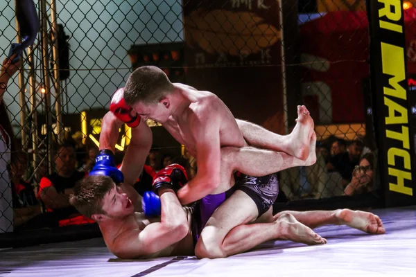 Odessa Ukraine June 2019 Fighters Mma Boxers Fighting Rules Cage — Stockfoto