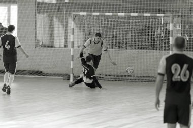 Odessa, Ukrayna - Ocak 2020: Kimliği belirsiz yerel takım oyuncuları futsal oynuyor