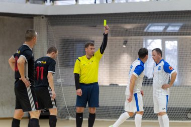 Odessa, Ukrayna - Ocak 2020: Kimliği belirsiz yerel takım oyuncuları futsal oynuyor