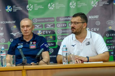 Yuzhnuy, Odessa, Ukr - 4 Şubat 2020: Khimik Yuzhnuy maçı sırasında efsanevi Avrupa teknik direktörü Massimo Barbolini (Igor Gorgonzola Novara) - Igor Gorgonzola Novara Italy. Voleybol Kadınlar Ligi