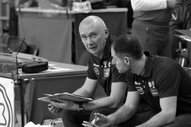 Yuzhnuy, Odessa, Ukr - 4 Şubat 2020: Khimik Yuzhnuy maçı sırasında efsanevi Avrupa teknik direktörü Massimo Barbolini (Igor Gorgonzola Novara) - Igor Gorgonzola Novara Italy. Voleybol Kadınlar Ligi
