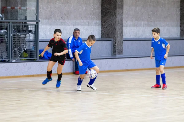 Odessa Ucrania Diciembre 2019 Niños Pequeños Niños Juegan Mini Fútbol — Foto de Stock