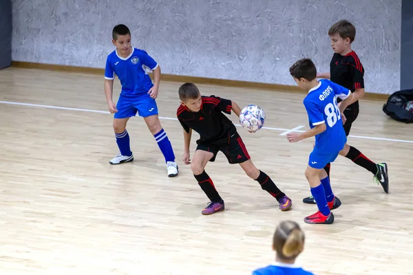 Odessa Ukraine Dezember 2019 Kleine Jungen Kinder Spielen Mini Fußball — Stockfoto