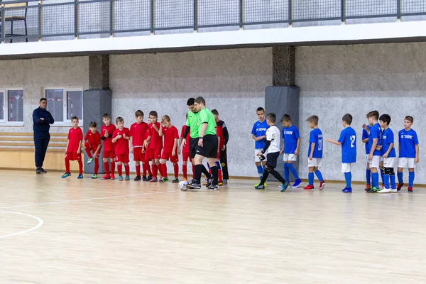 Odessa Ucrânia Dezembro 2019 Meninos Crianças Jogam Mini Futebol Sala — Fotografia de Stock