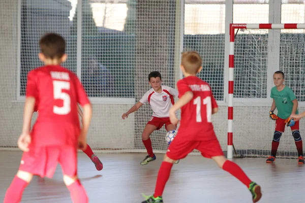 Odessa Ucrânia Dezembro 2019 Meninos Crianças Jogam Mini Futebol Sala — Fotografia de Stock