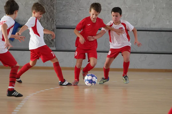 Odessa Ucrania Diciembre 2019 Niños Pequeños Niños Juegan Mini Fútbol —  Fotos de Stock