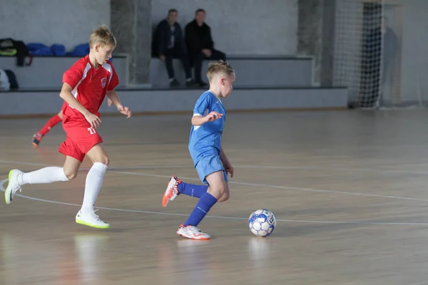 Odessa Oekraïne December 2019 Kleine Jongens Kinderen Spelen Mini Voetbal — Stockfoto
