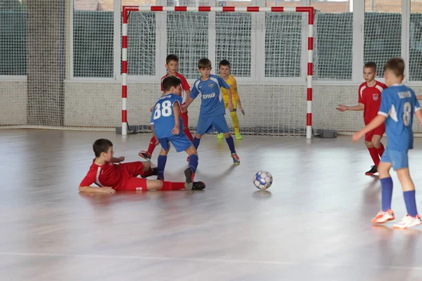 Odessa Ucrania Diciembre 2019 Niños Pequeños Niños Juegan Mini Fútbol —  Fotos de Stock