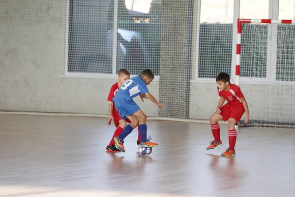 Odessa Ukraine Dezember 2019 Kleine Jungen Kinder Spielen Mini Fußball — Stockfoto