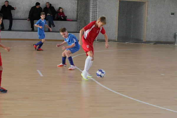 Odessa Ucrânia Dezembro 2019 Meninos Crianças Jogam Mini Futebol Sala — Fotografia de Stock