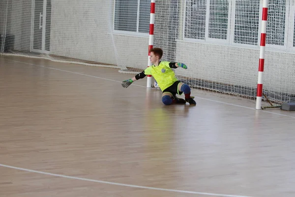 Odessa Oekraïne December 2019 Kleine Jongens Kinderen Spelen Mini Voetbal — Stockfoto