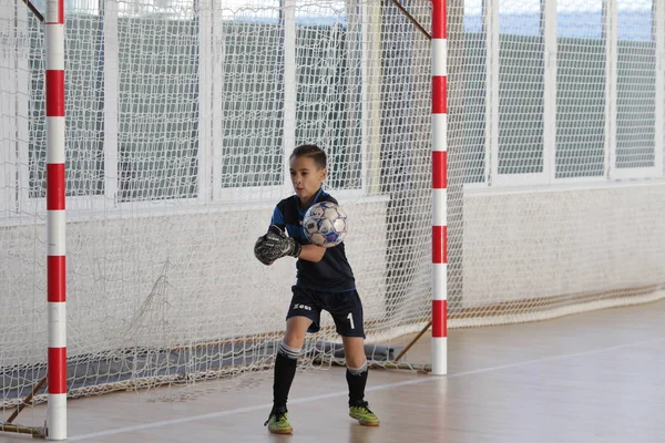 Odessa Ucrania Diciembre 2019 Niños Pequeños Niños Juegan Mini Fútbol —  Fotos de Stock