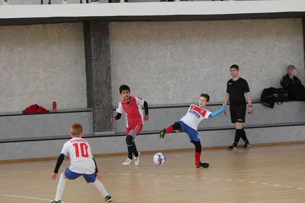 Odessa Ucrânia Dezembro 2019 Meninos Crianças Jogam Mini Futebol Sala — Fotografia de Stock