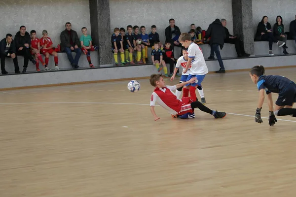 Odessa Ucrânia Dezembro 2019 Meninos Crianças Jogam Mini Futebol Sala — Fotografia de Stock