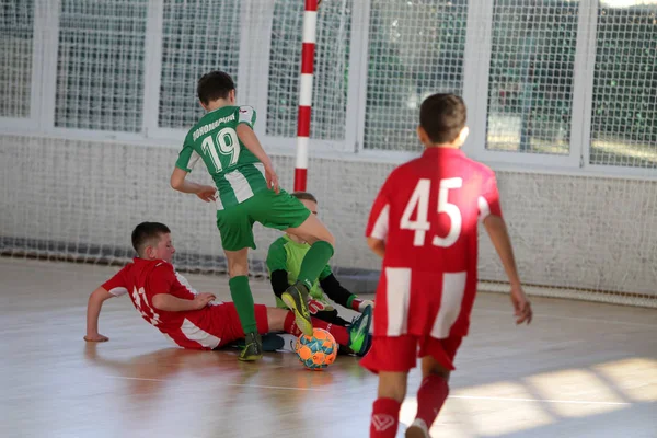 Odessa Ucraina Febbraio 2020 Piccoli Ragazzi Bambini Giocano Mini Calcio — Foto Stock