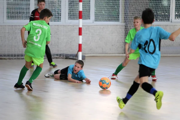 Odessa Ucrania Febrero 2020 Niños Pequeños Niños Juegan Mini Fútbol —  Fotos de Stock