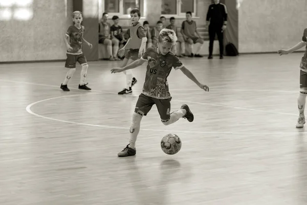 Odessa Ucrania Febr 2020 Meninos Crianças Jogam Mini Futebol Sala — Fotografia de Stock