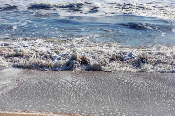Onda Marina Morbida Rotola Sulla Sabbia Della Spiaggia Onde Marine — Foto Stock