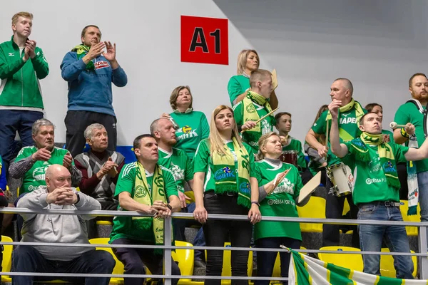 Kamensky Ukraine February 2020 在女子排球赛期间 体育观众和球迷不支持他们的球队 体育迷 看台上的超级巨星 — 图库照片