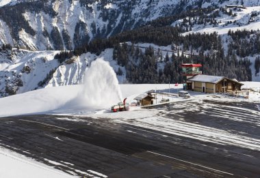 Altiport Havaalanı bir Alp dağ