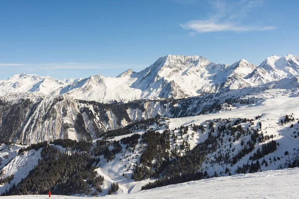 Panoráma le egy alpesi völgy — Stock Fotó