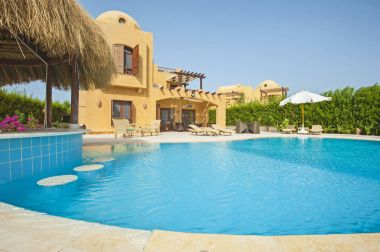 Lüks Tropikal tatil Villa yüzme havuzunda