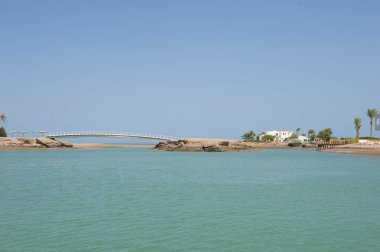 Lüks tatil waterfront villa tropikal lagün yanında