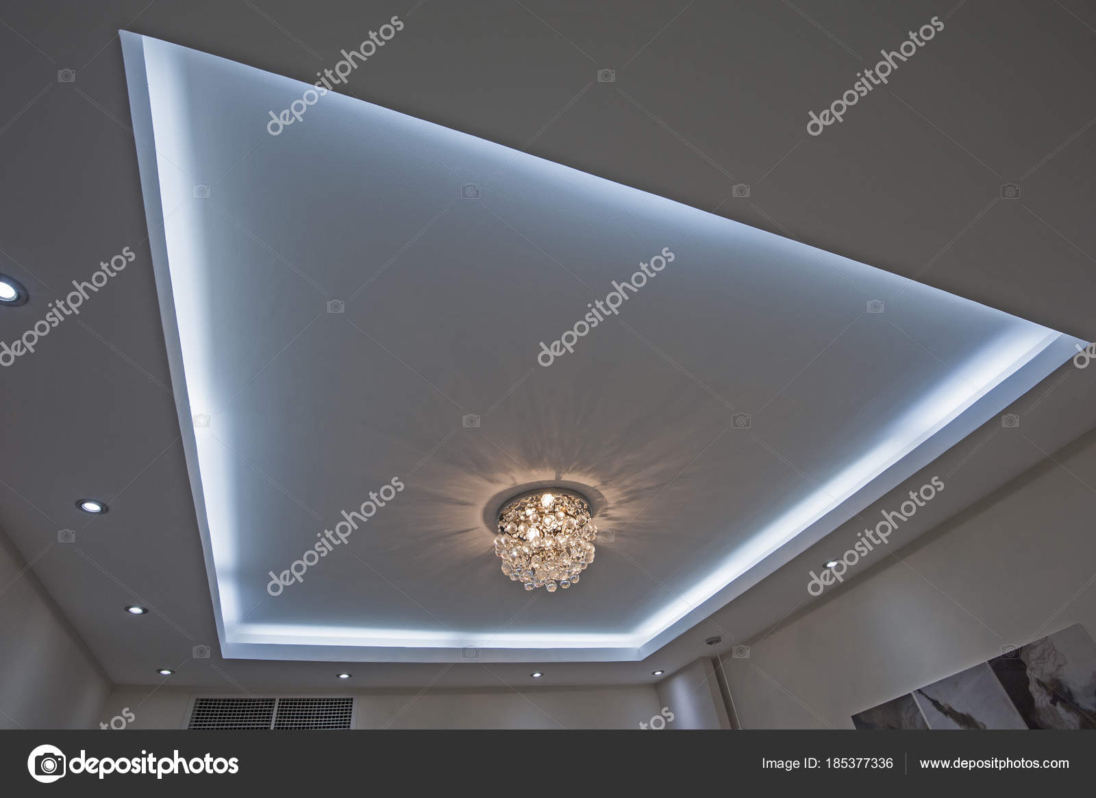Ornate chandelier style ceiling light inside luxury apartment — Stock Photo  © paulvinten #185377336, image size:1600x1165