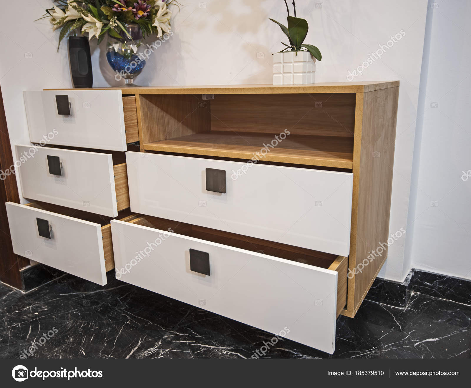 Dresser Table With Drawers Dressing Table Chest Of Drawers In