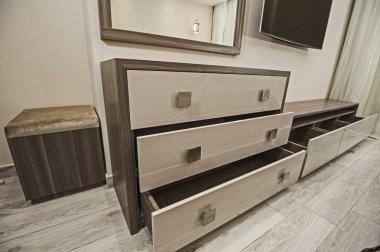 Tuvalet Masası Çekmeceli daire yatak odasında