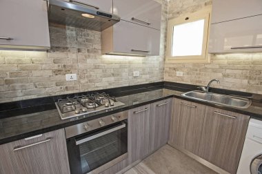 Lüks bir daire içinde modern mutfak
