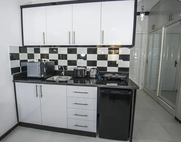 Modern kitchen in a luxury apartment — Stock Photo, Image