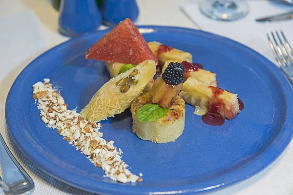 Oriental sweet dessert selection in luxury a la carte restaurant — 스톡 사진