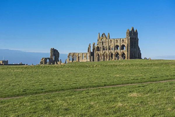 Restos Uma Antiga Abadia Inglesa Ruínas Com Arquitetura Gótica Paisagem — Fotografia de Stock