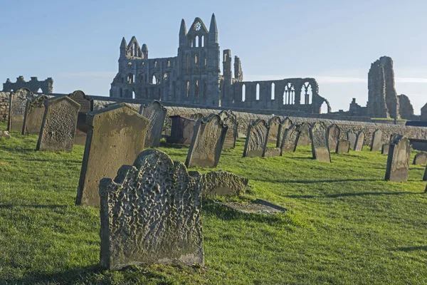 Resten Van Een Oude Engelse Abdij Ruïnes Met Gotische Architectuur — Stockfoto