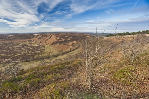 Panoramatický Výhled Údolí Anglické Venkovské Krajině Oblačným Nebem — Stock fotografie