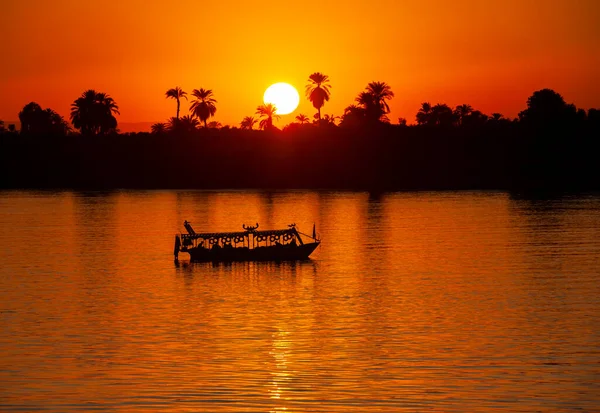 Grote Brede Rivier Nijl Egypte Door Platteland Landschap Met Prachtige — Stockfoto