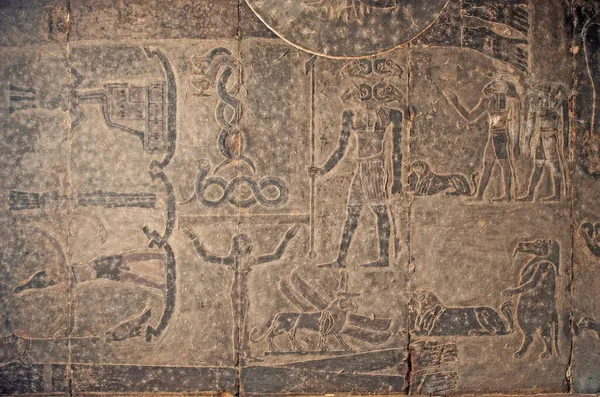 Esculturas Hieroglíficas Egípcias Uma Parede Templo Khnum Esna — Fotografia de Stock