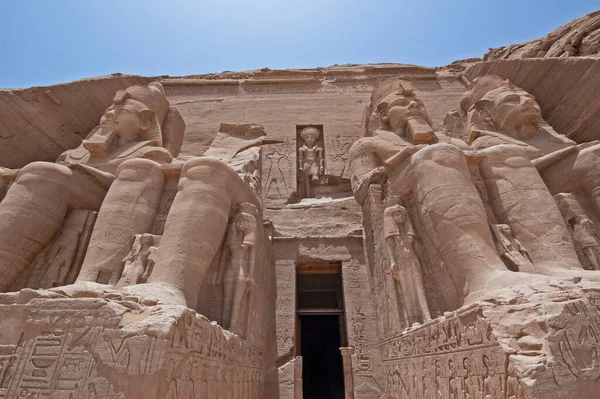 Внешний Вход Древний Египетский Храм Рамзеса Абу Симбел Гигантскими Статуями — стоковое фото