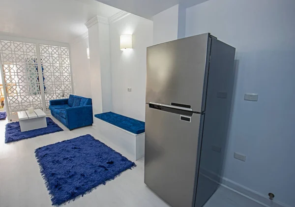 럭셔리 아파트 보여주는 인테리어 디자인 가구에 라운지 — 스톡 사진