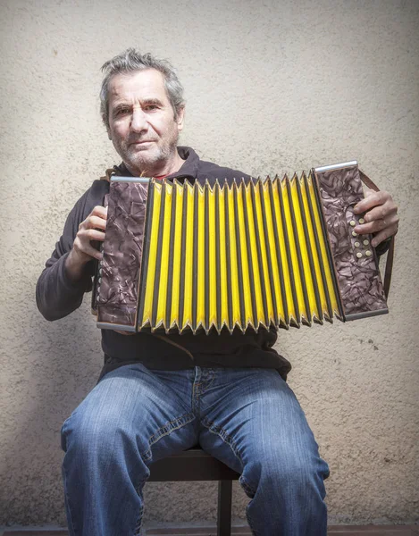 Vieil Homme Jouant Accordéon — Photo