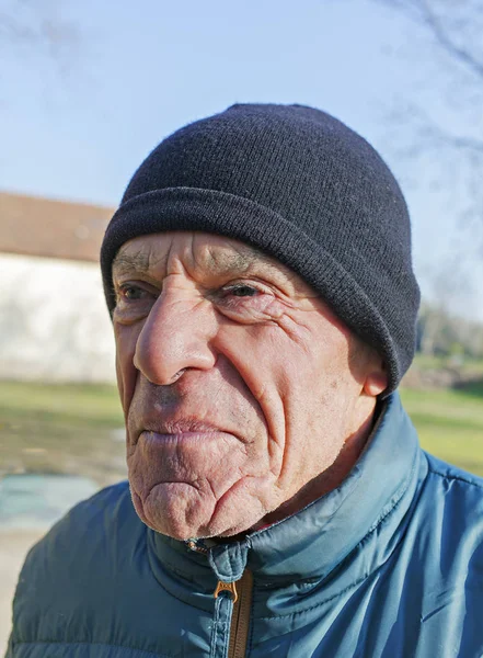 Winter outdoor portrait — Stock Photo, Image