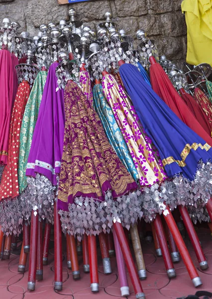 Зонтики для церемонии — стоковое фото