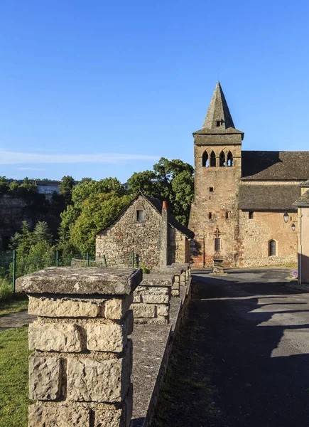 Römische Kirche in Frankreich — Stockfoto