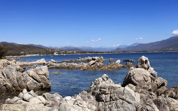 kayalık Korsika sahil