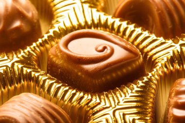 çeşitli çikolatalı pralin